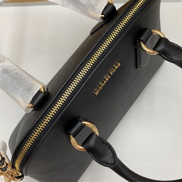 MICHAEL KORS
Veronica Medium Saffiano Leather Dome Satchel BLACK COLOR - Picture 9 of 15